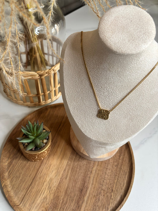 Collier pendentif Martelé