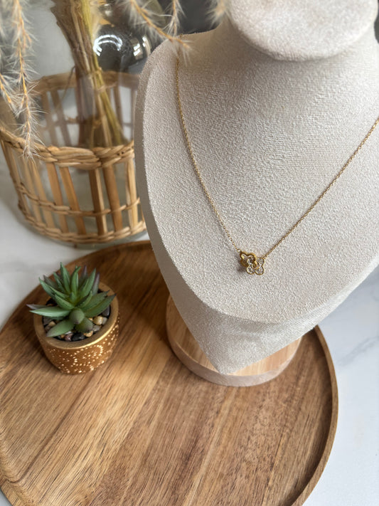 Collier pendentif fleur